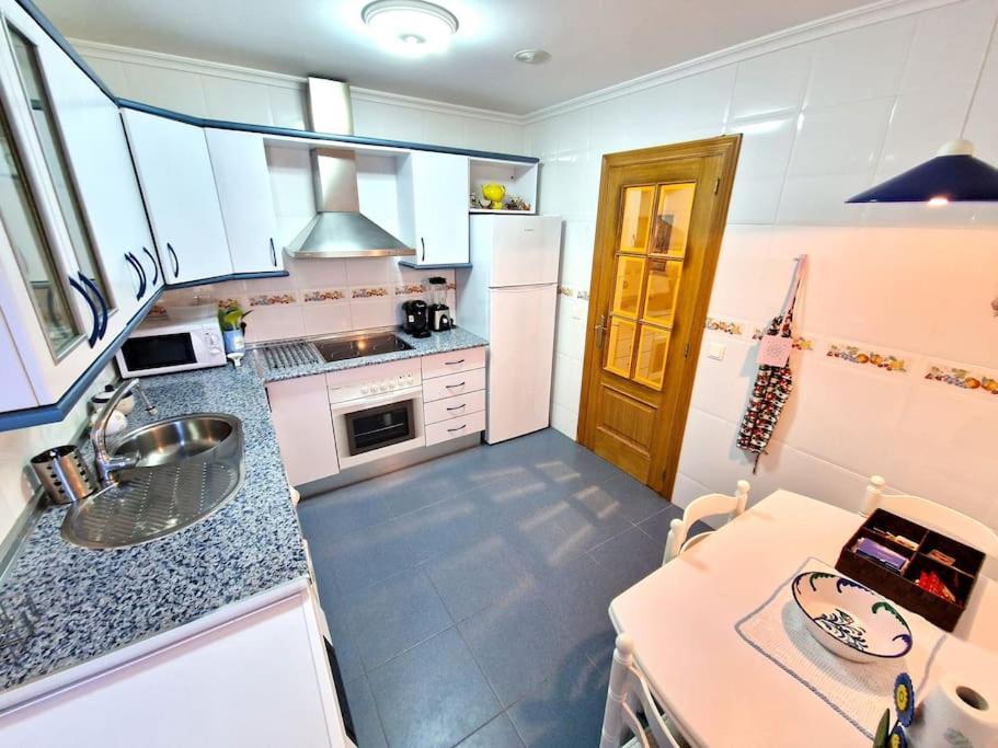 Apartamento Playa Con Terraza & Vistas Al Mar Foz Dış mekan fotoğraf
